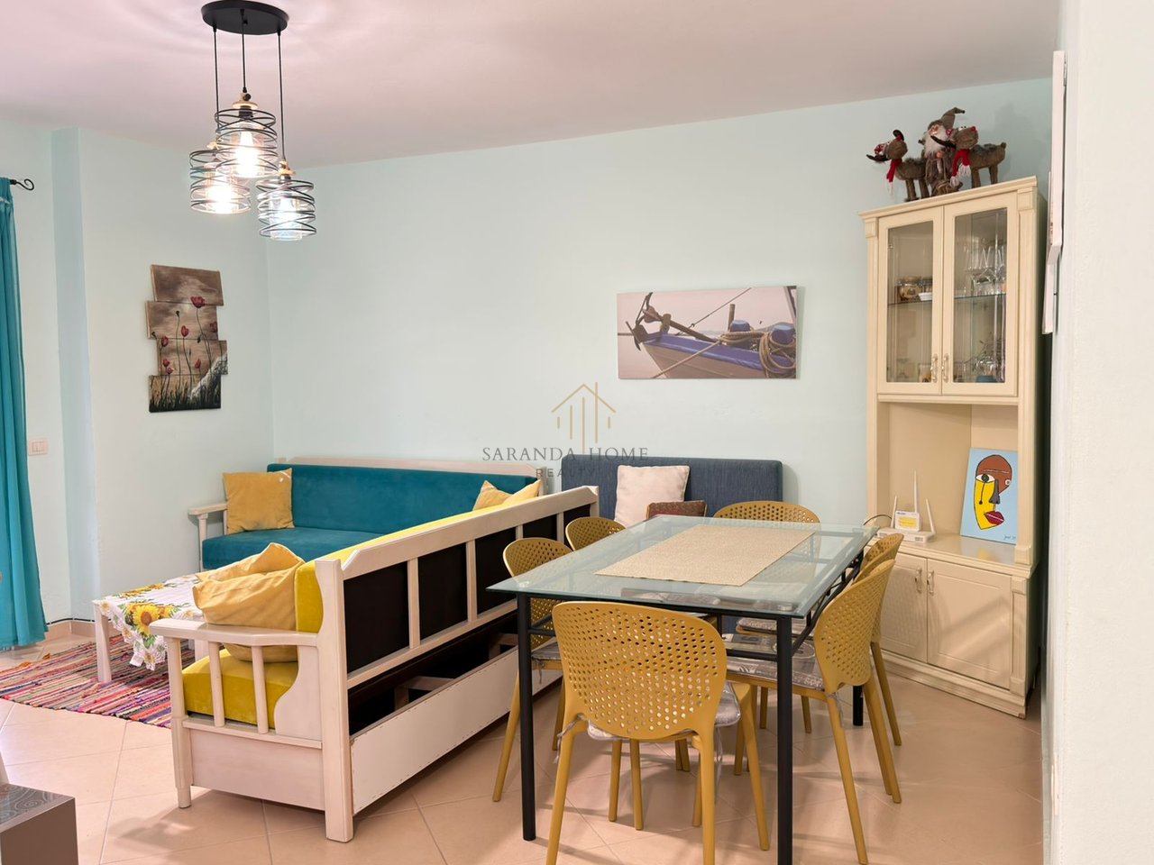 Apartament elegant 2+1 me pamje nga deti – vetëm 2 minuta nga plazhi në Sarandë