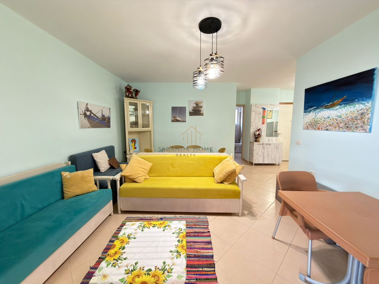 Apartament elegant 2+1 me pamje nga deti – vetëm 2 minuta nga plazhi në Sarandë