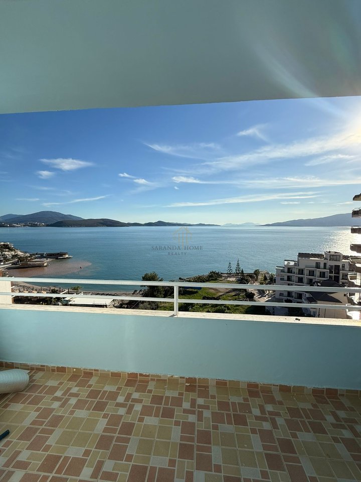 Apartament luksoz 3+1 me pamje ballore nga deti – 2 minuta nga plazhi në Sarandë!