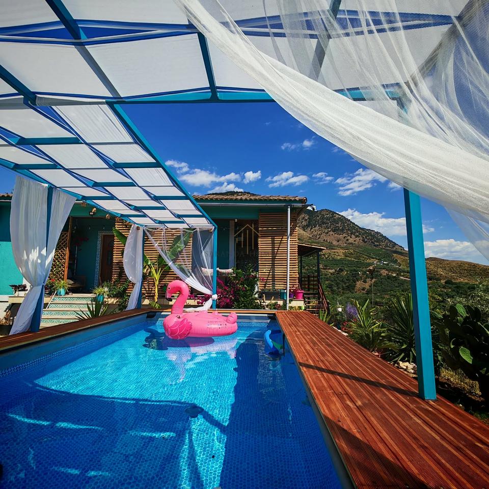 Guest House në Navaricë – Biznes Turistik Gati për Investim!
