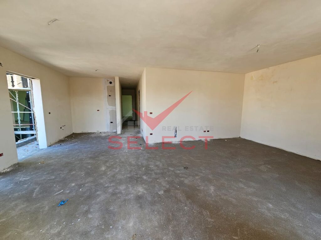 3+1 Apartment for Sale in Tirana, Qemal Stafa St.