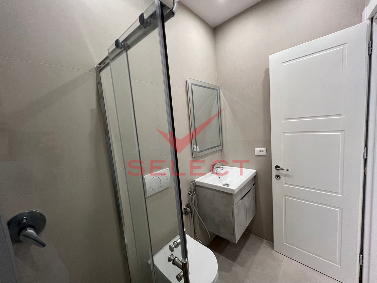 SHITET SUPER APARTAMENT 1+1