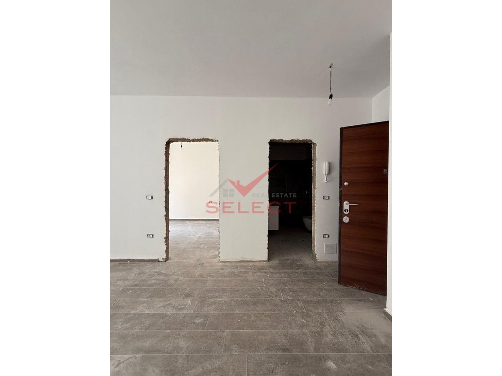 Jepet apartament 1+1 me qira bosh ne Laprake!