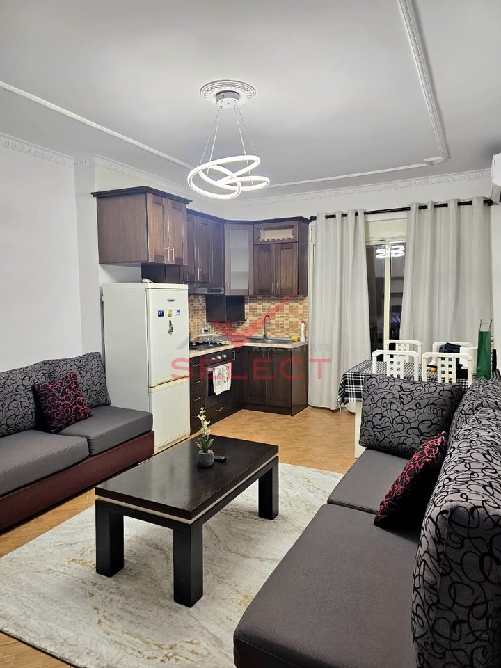 Apartament 2+1 per Qira