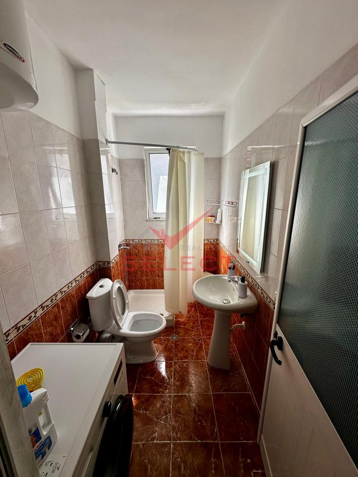 Apartament 2+1 Per Qira