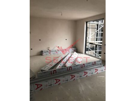 Shitet apartament 2+1+2 tek Jordan Misja