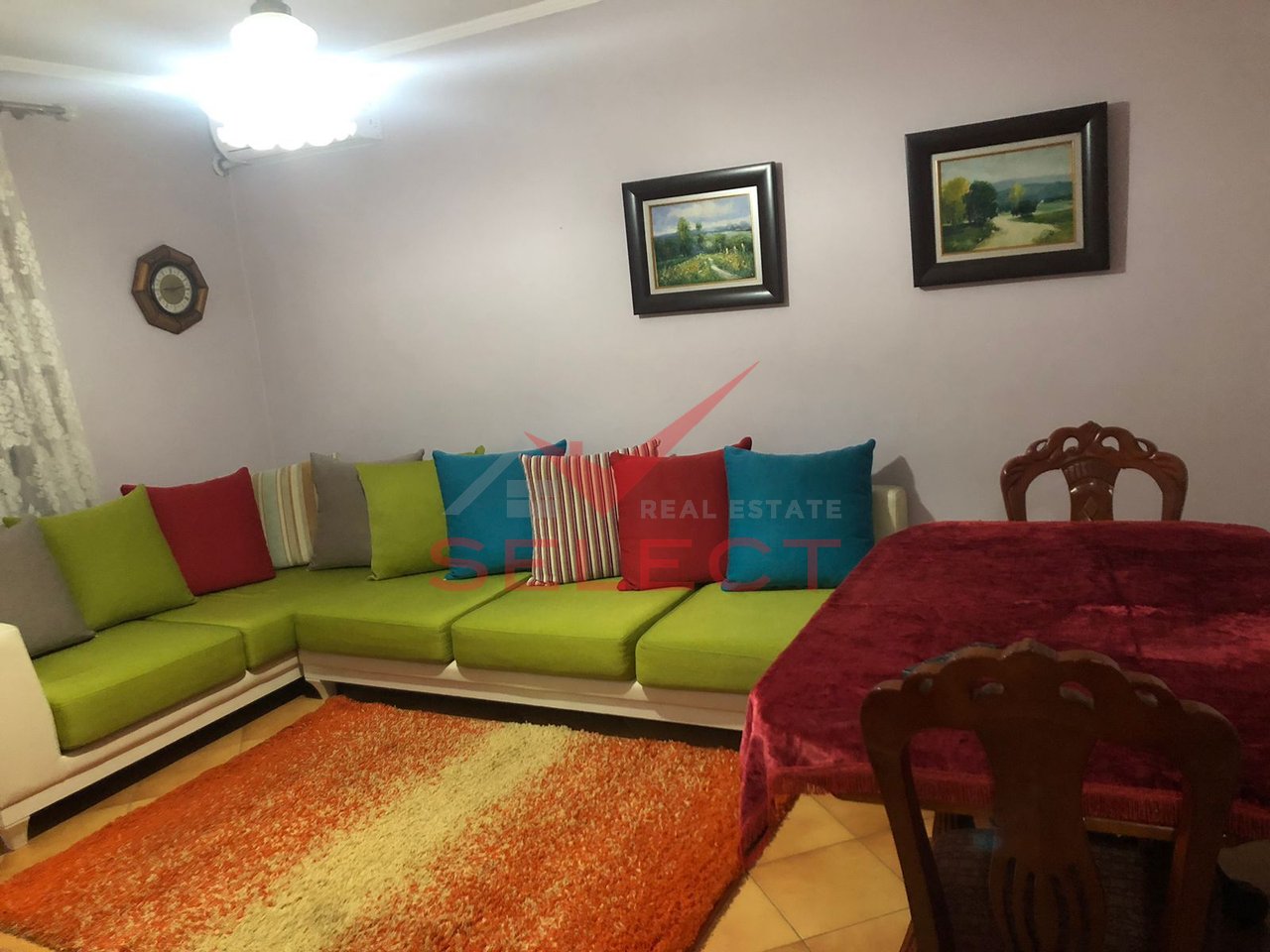 Jepet apartament 3+1 tek Xhamlliku!