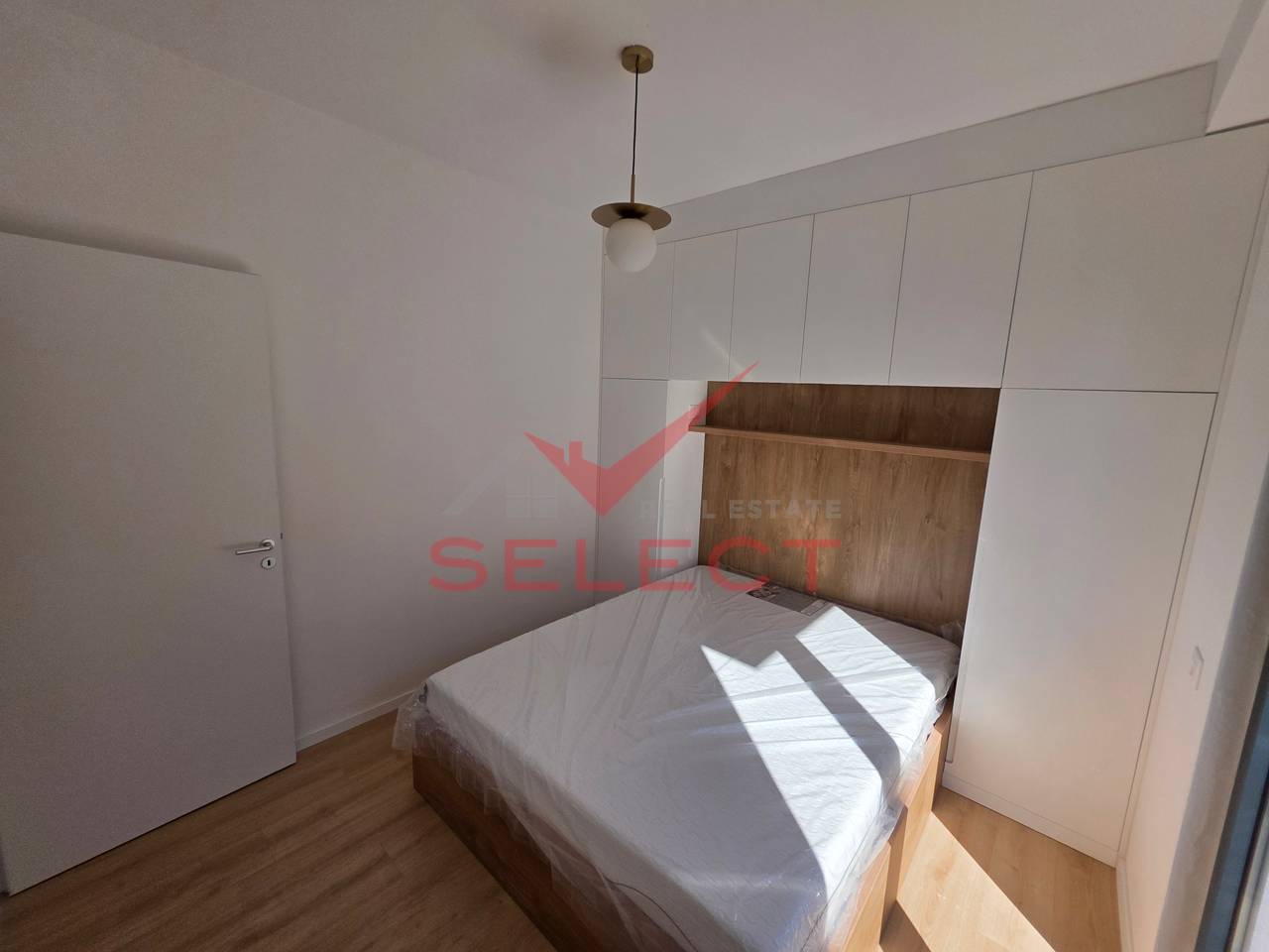 SUPER APARTAMENT 2+1 PER QIRA