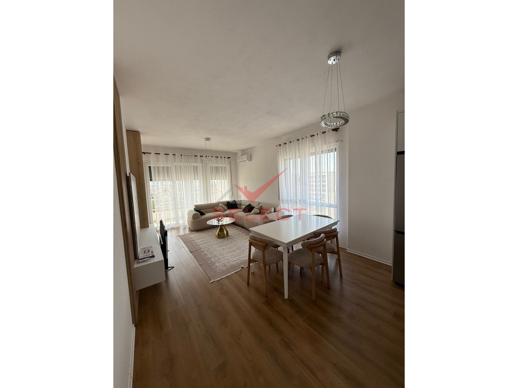 Apartament 2+1 per Qira