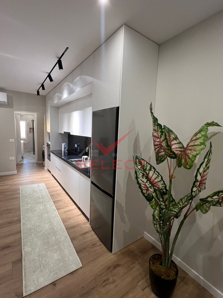 SUPER APARTAMENT 1+1 PER QIRA