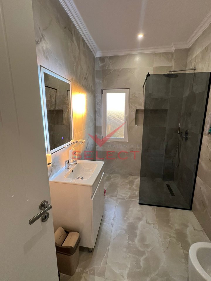 SUPER APARTAMENT 1+1 PER QIRA