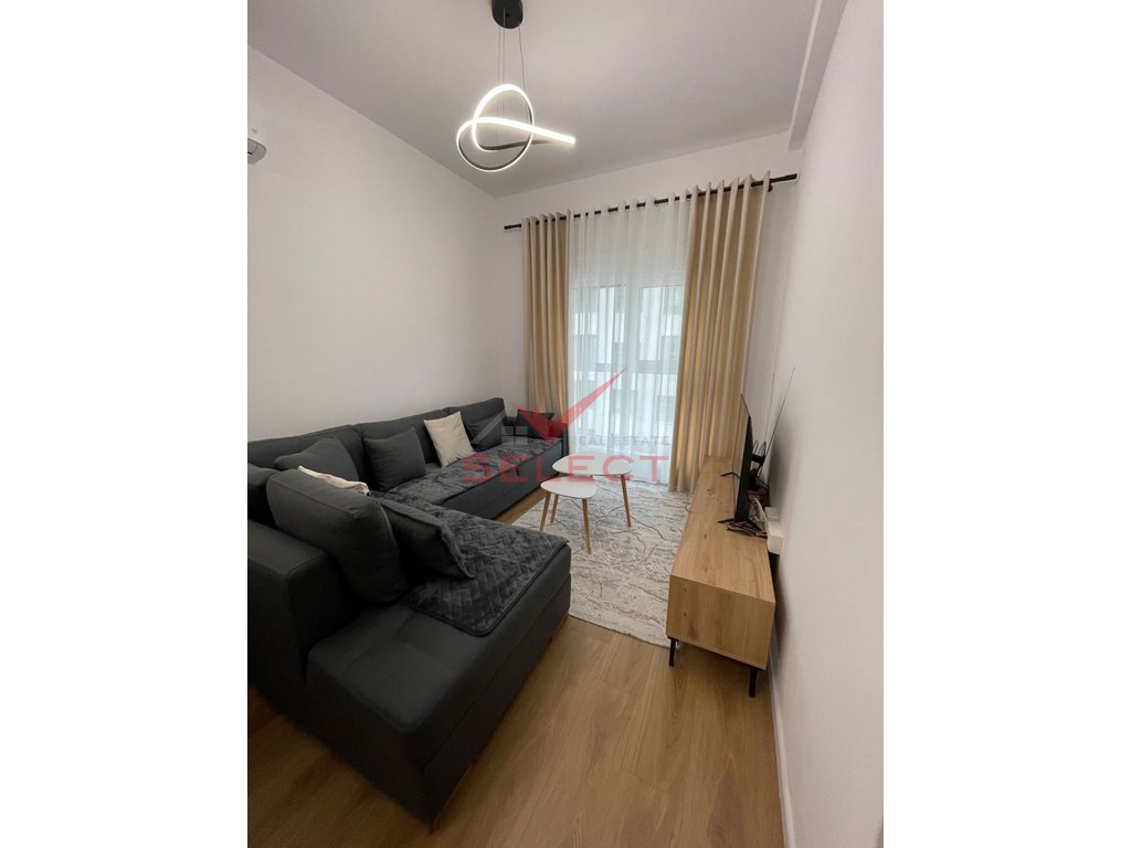 APARTAMENT 2+1 PER QIRA