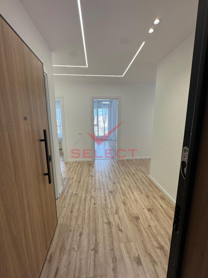 Apartament 2+1 Per Qira