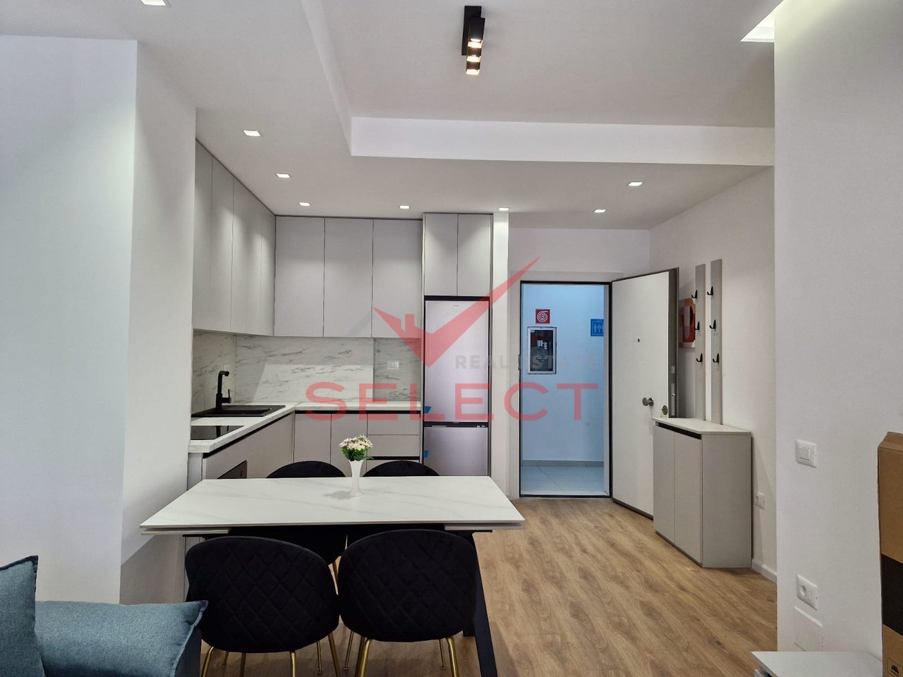 2+1 APARTMENT FOR RENT