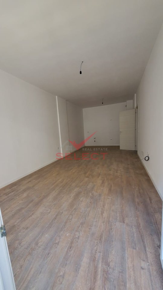 VENDESI APPARTAMENTO 1+1