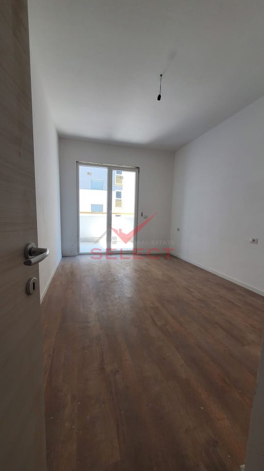 VENDESI APPARTAMENTO 1+1