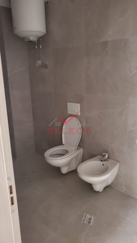 VENDESI APPARTAMENTO 1+1