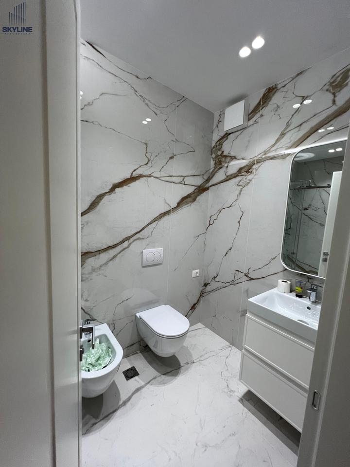 Vendesi Appartamento 2+1+2 + Posto Auto - Lago Secco