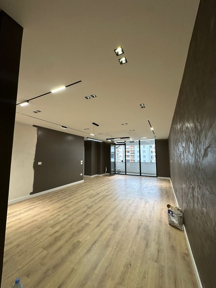 Vendesi Appartamento 3+1+2+Deposito - Ex Alpha Bank, Astir