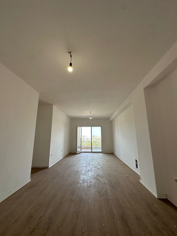 Shitet Apartament 2+1-Kompleksi Aura