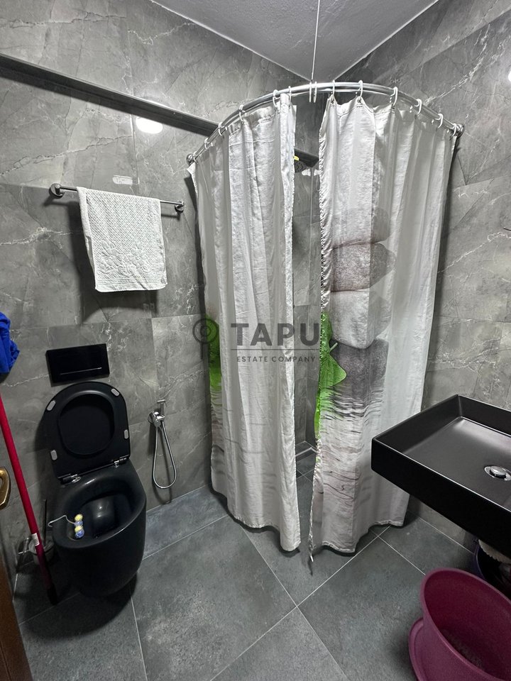 APARTAMENT ME QERA PRANË UNIVERSITETIT ZKM 🏠 Rruga Dritan Hoxha