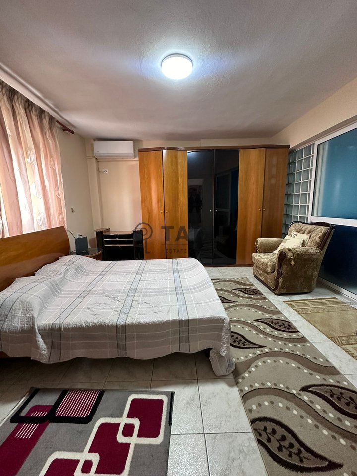 APARTAMENT ME QERA PRANË UNIVERSITETIT ZKM 🏠 Rruga Dritan Hoxha