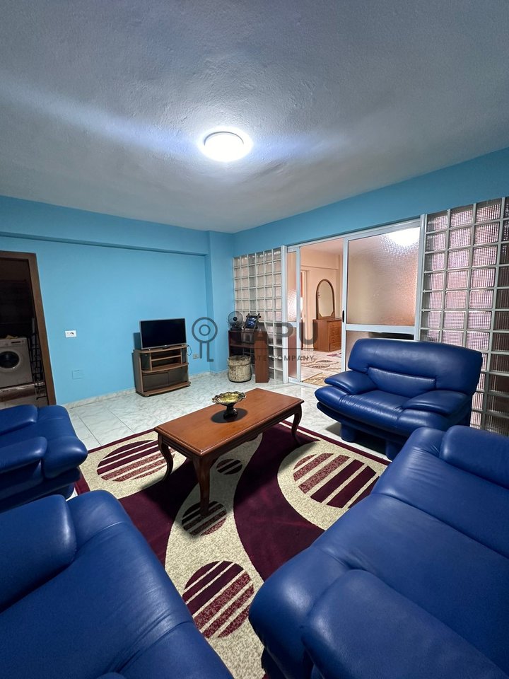 APARTAMENT ME QERA PRANË UNIVERSITETIT ZKM 🏠 Rruga Dritan Hoxha