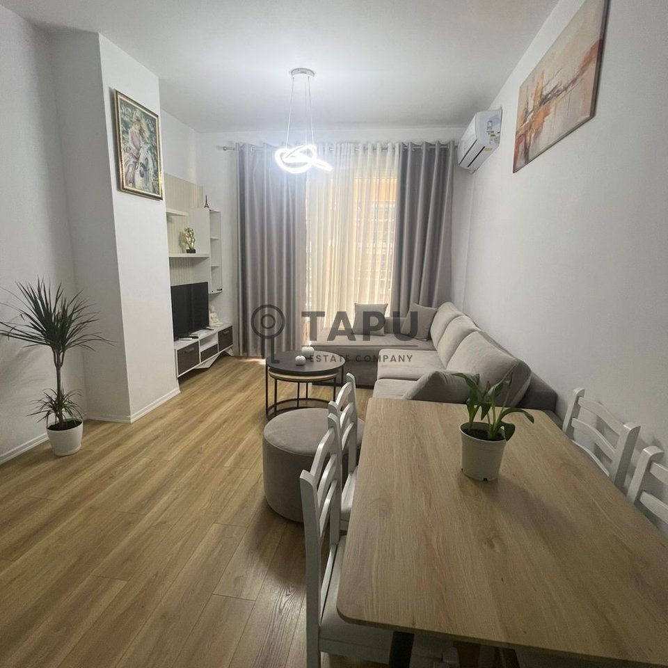 Jepet me qera apartament 1+1 tek Ish Fusha e Aviacionit ✨