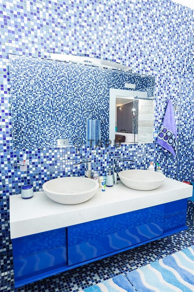 Shitet Penthouse Luksoz 2+1+2 tek Liqeni i Thatë!