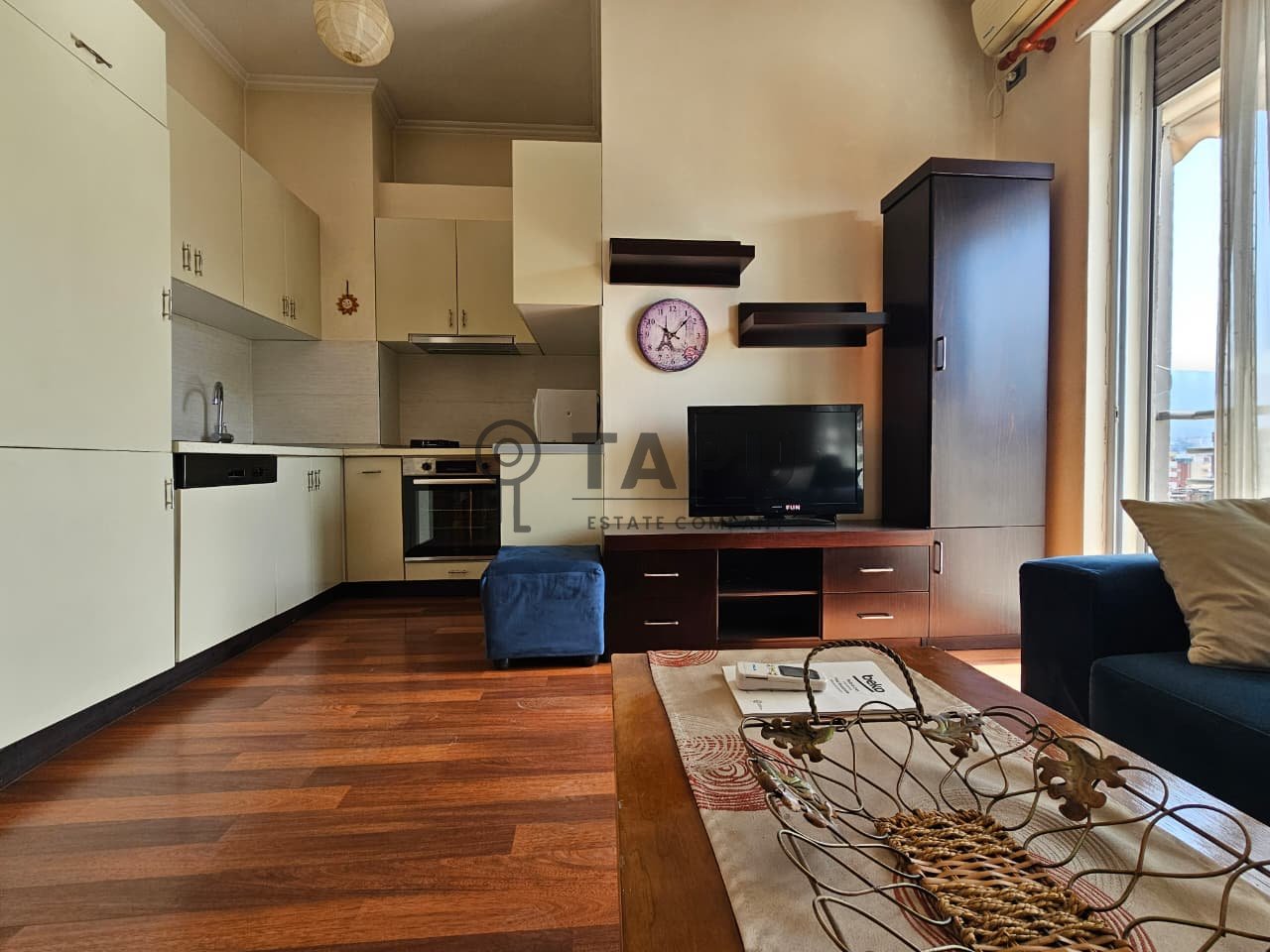 🏢 JEPET ME QIRA APARTAMENT 1+1 — PAZARI I RI ✨