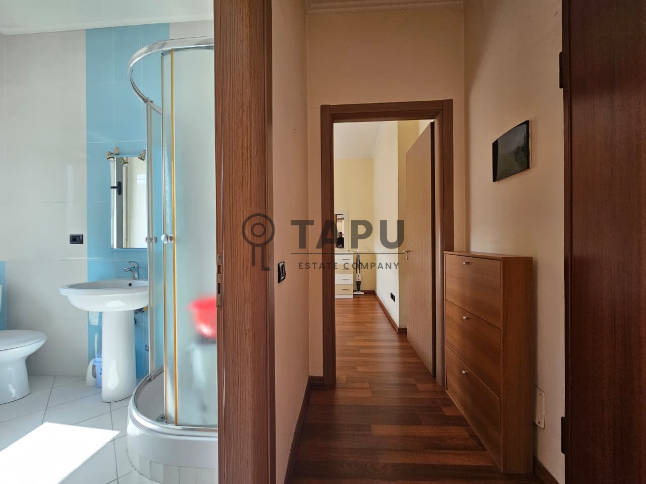 🏢 JEPET ME QIRA APARTAMENT 1+1 — PAZARI I RI ✨