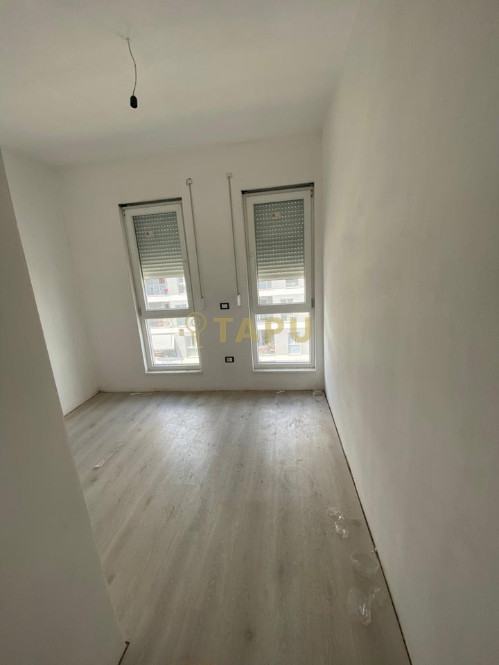 SHITET APARTAMENT 2+1 TEK UNIVERS CITY – GODINA 3 (PROGGEN)