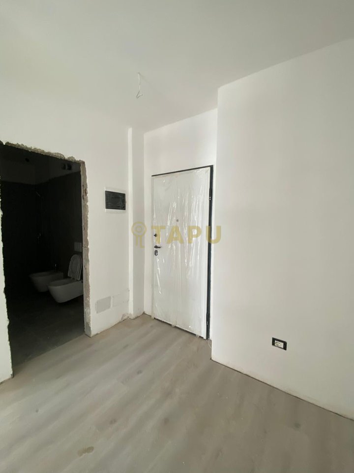 SHITET APARTAMENT 2+1 TEK UNIVERS CITY – GODINA 3 (PROGGEN)