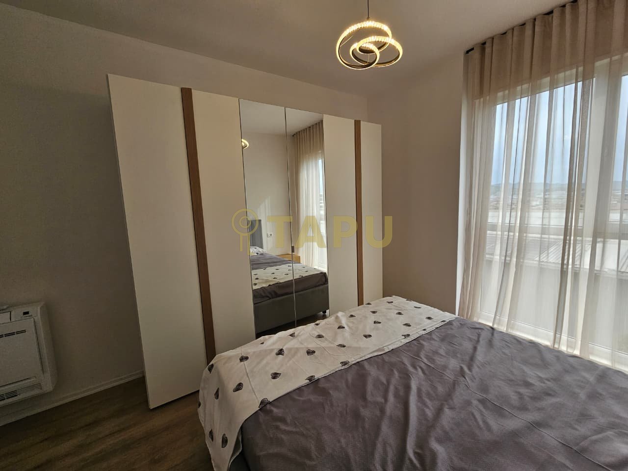 Appartamento 2+1 in affitto + posto auto – Univers City!