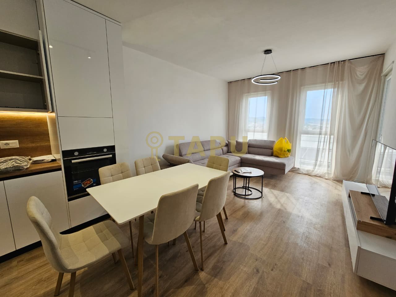 Appartamento 2+1 in affitto + posto auto – Univers City!