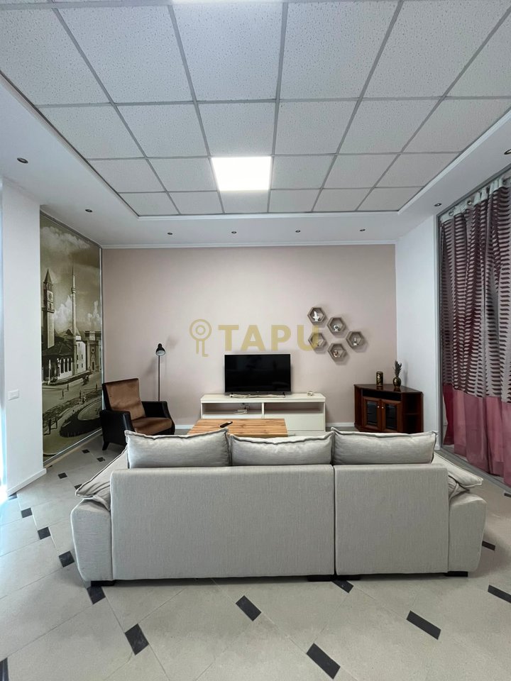 🏡 Apartment 1+1 for rent in the Center of Tirana –60,000 leke, Premium location!