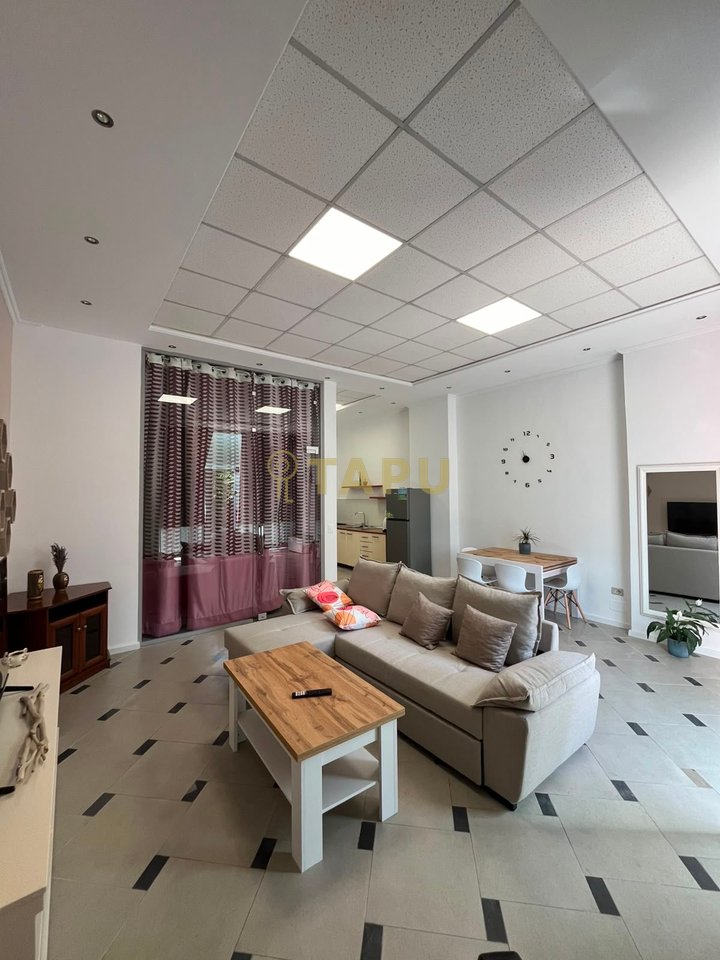 🏡 Apartment 1+1 for rent in the Center of Tirana –60,000 leke, Premium location!