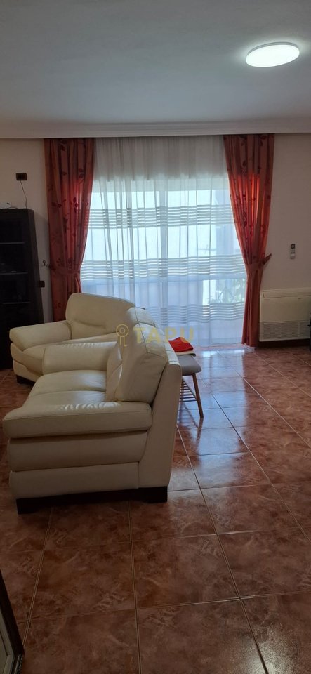 Jepet me Qira Apartament 3+1 – Ura Vasil Shanto, Tiranë 90,000 leke