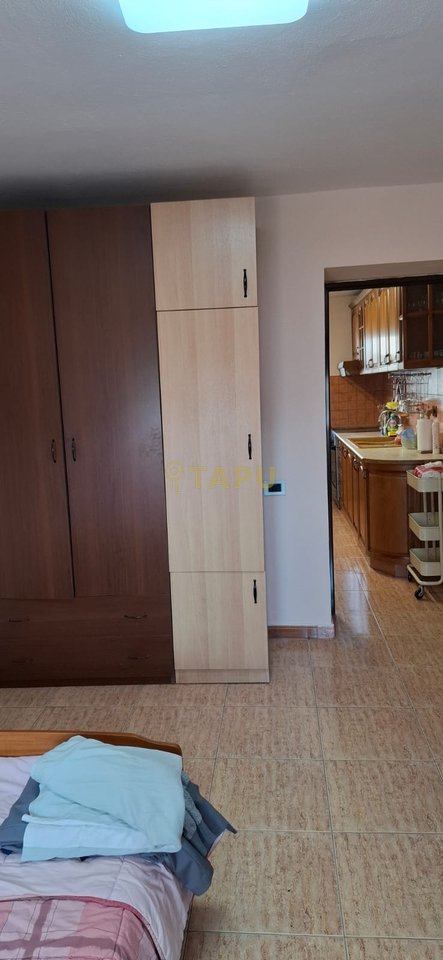 Jepet me Qira Apartament 3+1 – Ura Vasil Shanto, Tiranë 90,000 leke