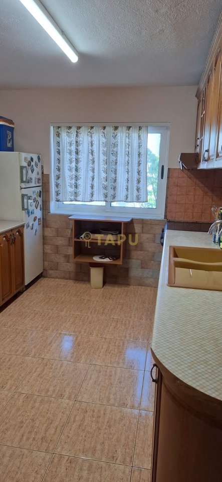 Jepet me Qira Apartament 3+1 – Ura Vasil Shanto, Tiranë 90,000 leke