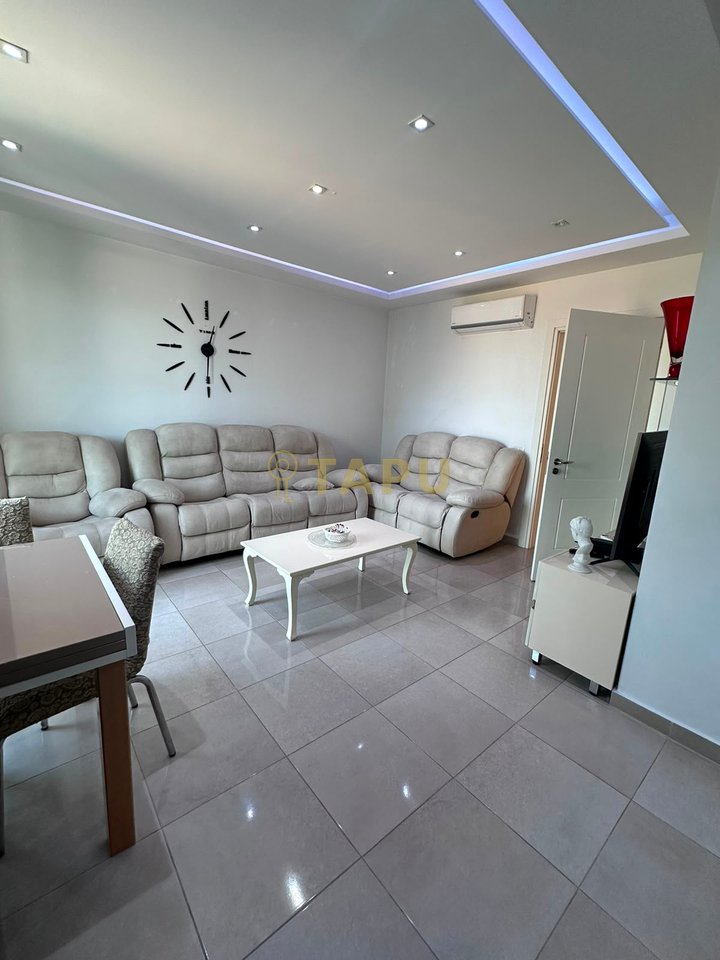 🏡 Apartament 1+1 me qira – Pranë Casa Italia