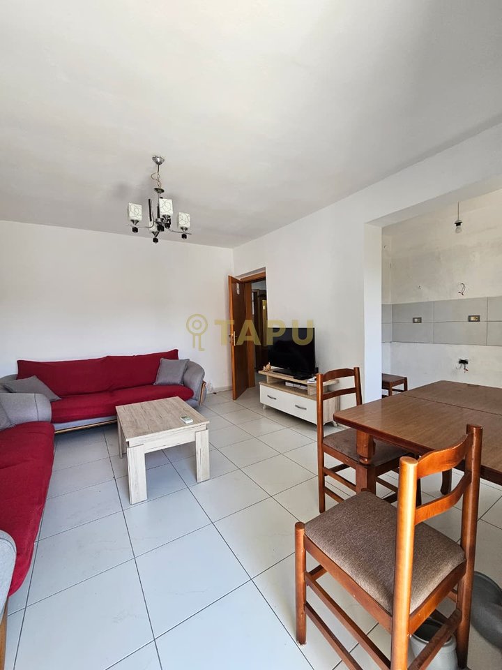 🏡 Apartament 3+1 me qira – Rruga Bardhyl, pranë Bar Kafe Oslo