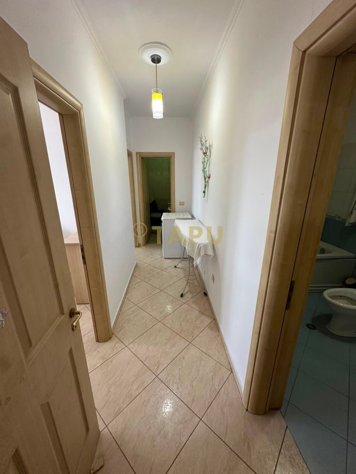🏡 Apartament 2+1+2 me qira – Rruga Fortuzi, pranë Ministrisë së Drejtësisë