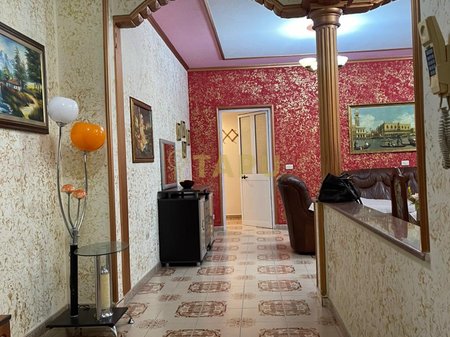  Apartament 2+1+2 me qira – Tirana e Re