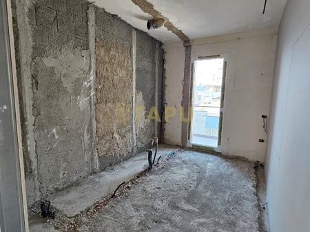 🏡 Apartament 3+1+2 në shitje – Bllok