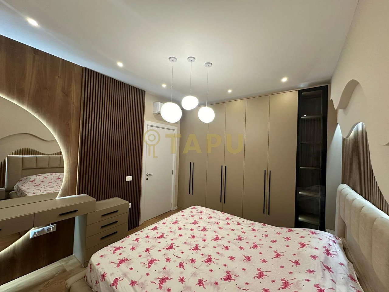🏡 Luxury apartment 2+1+2 for rent – Pazari i Ri / Red School