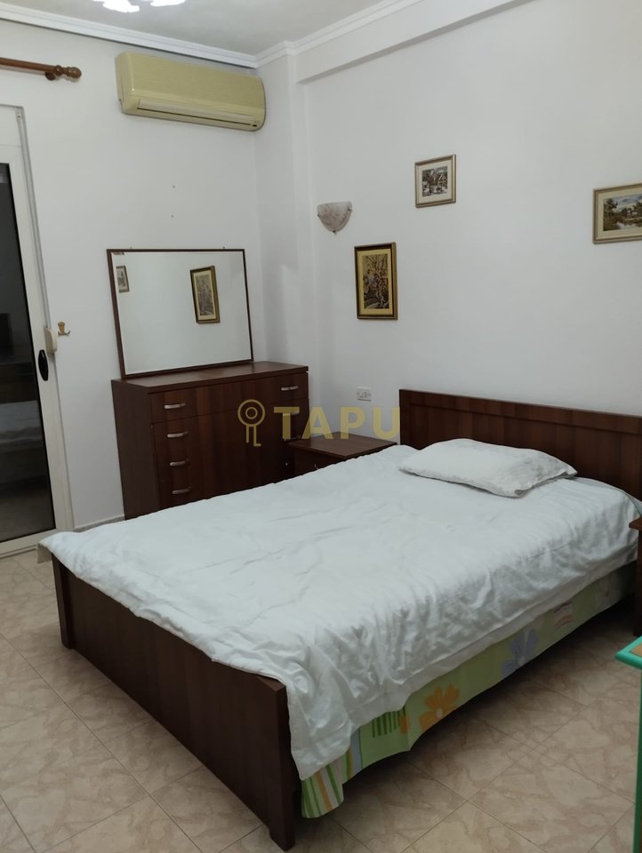 🏡 Apartament 2+1+2 me qira – Tirana e Re