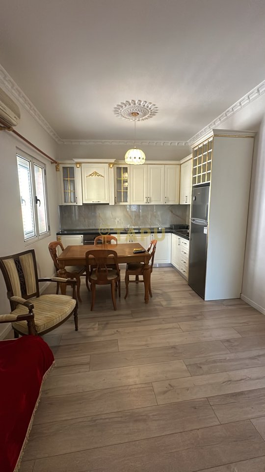 🏡 Apartment 2+1 for rent – Kavaja Street