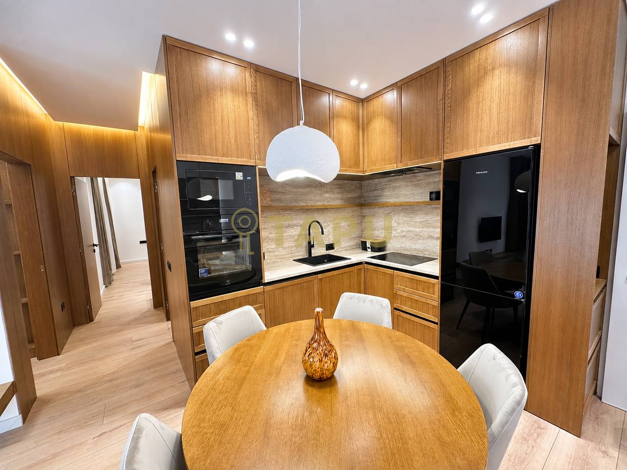 🏡 Apartament 2+1+2 me qira – Xhamllik, pas Kafe Oslo