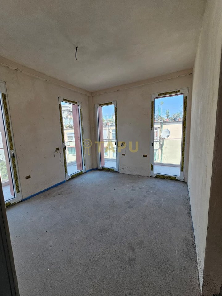 🏡 Apartament 3+1+2 në shitje – Bllok